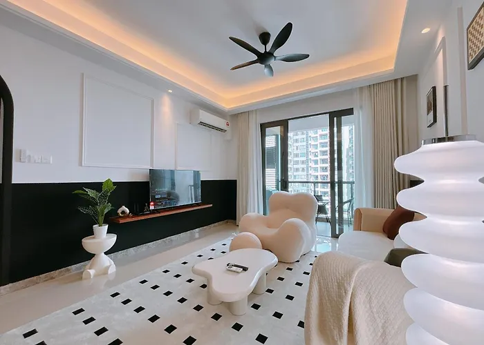 Sea View R&F Princess Cove Seine Region